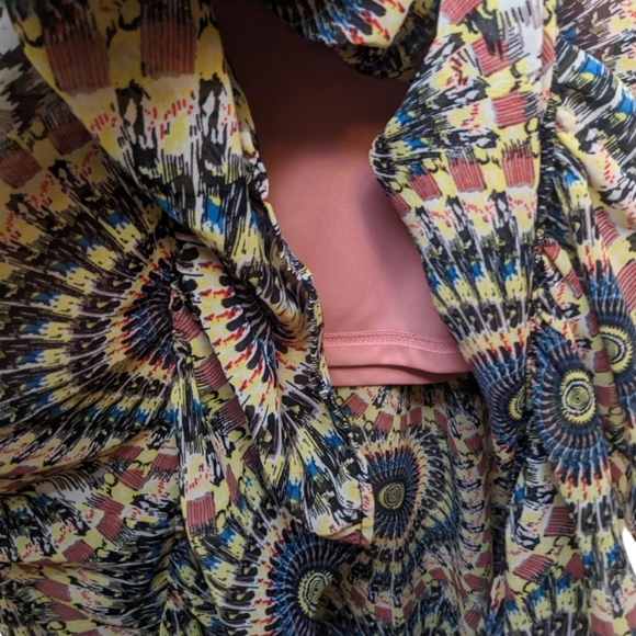 Jeans by Buffalo Women's Patterned High-Low Skirt 🎨✨ - Picture 8 of 11